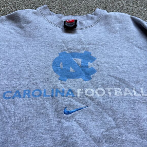 VTG NIKE UNC NORTH CAROLINA FOOTBALL CENTER SWOOSH GRAY CREWNECK SWEATSHIRT M - Picture 2 of 9